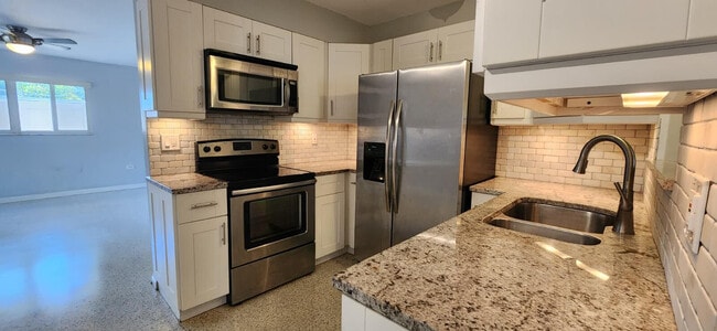 property at 305 S Federal Hwy