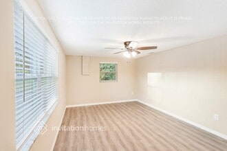 15740 Sea Pines Dr in Hudson, FL - Building Photo - Building Photo