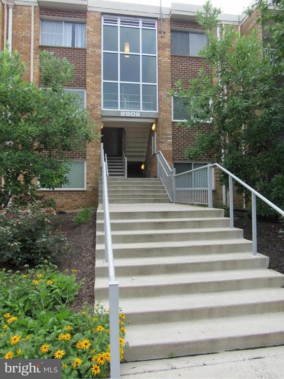 2909 Charing Cross Rd in Falls Church, VA - Building Photo - Building Photo