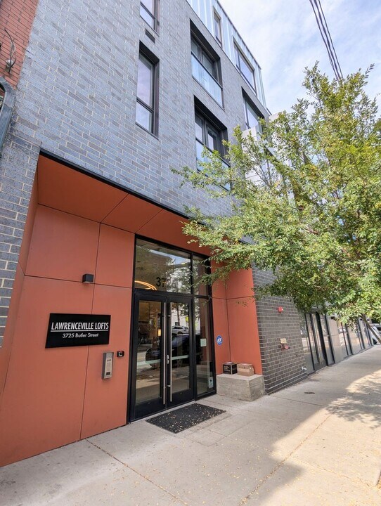 3725 Butler St in Pittsburgh, PA - Building Photo
