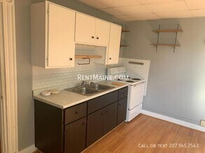 101 Main Rd in Milford, ME - Building Photo - Building Photo