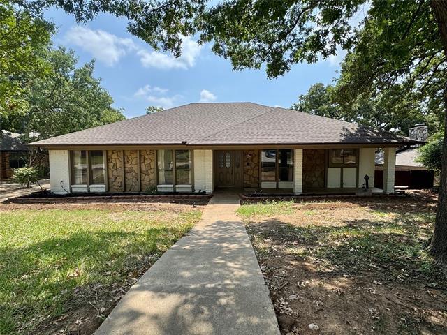 7562 Carriage Ln in Fort Worth, TX - Building Photo