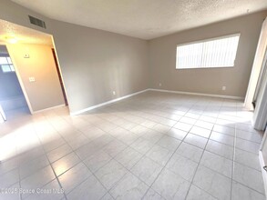 1690 Sunny Brook Ln in Palm Bay, FL - Building Photo - Building Photo