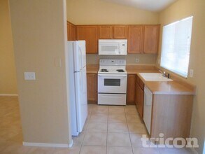 3628 W Firehawk Dr in Glendale, AZ - Building Photo - Building Photo