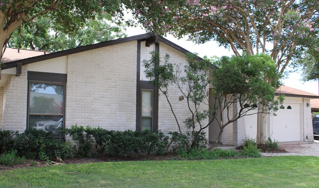 5314 Peppermint Ln in San Antonio, TX - Building Photo - Building Photo