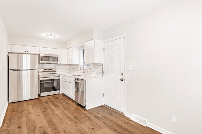 4762 S Acoma St in Englewood, CO - Building Photo - Building Photo