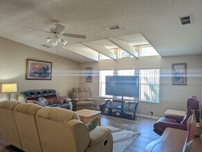 9852 Grackle Loop in Lakeland, FL - Building Photo - Building Photo