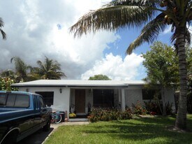 2781 SW 47th St in Fort Lauderdale, FL - Building Photo