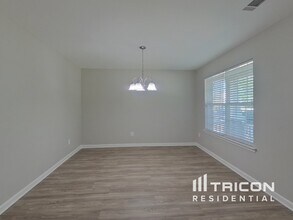 4819 McClure Rd in Charlotte, NC - Foto de edificio - Building Photo