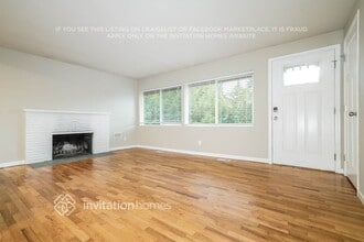 23042 16th Ave S in Des Moines, WA - Building Photo - Building Photo