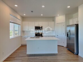 26142 E Calhoun Pl in Aurora, CO - Building Photo - Building Photo