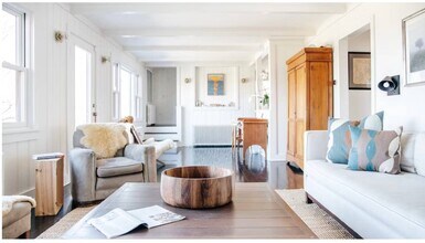 23 Mulford Ln in Sag Harbor, NY - Building Photo - Building Photo