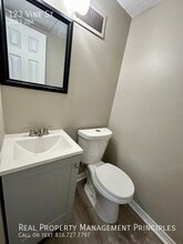 123 Vine St in Platte City, MO - Building Photo - Building Photo