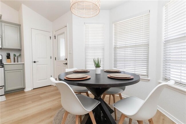 property at 951 Glass St