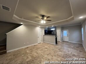 6303 Luglio Ln in San Antonio, TX - Foto de edificio - Building Photo