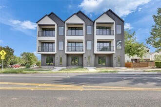 1937 E 38th 1/2 St in Austin, TX - Building Photo - Building Photo