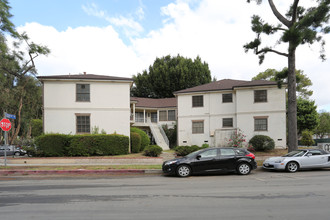 11089-11099 Strathmore Dr in Los Angeles, CA - Building Photo - Building Photo