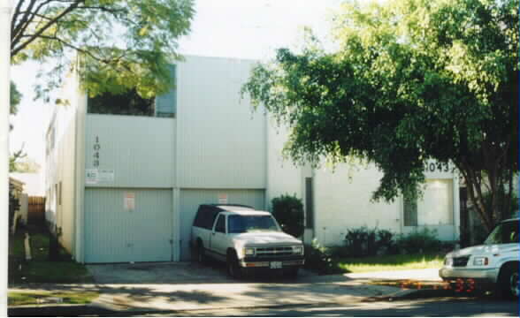 1043 Newport Ave in Long Beach, CA - Building Photo - Building Photo