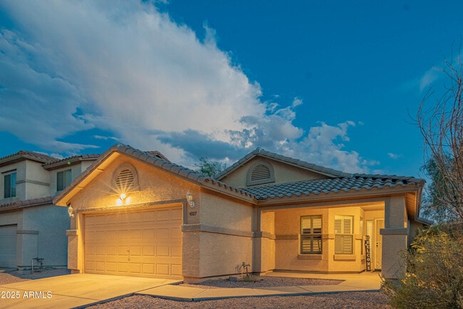 property at 4927 W Shumway Farm Rd