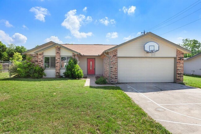 property at 13313 Briar Hollow Dr