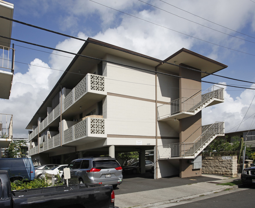 1122 Hoolai St in Honolulu, HI - Building Photo