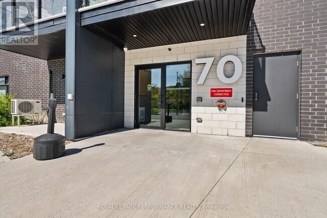 70 Vieux-Silo St. in Ottawa, ON - Building Photo - Building Photo