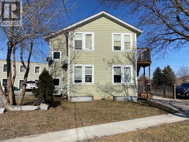 property at 106 Marlborough St