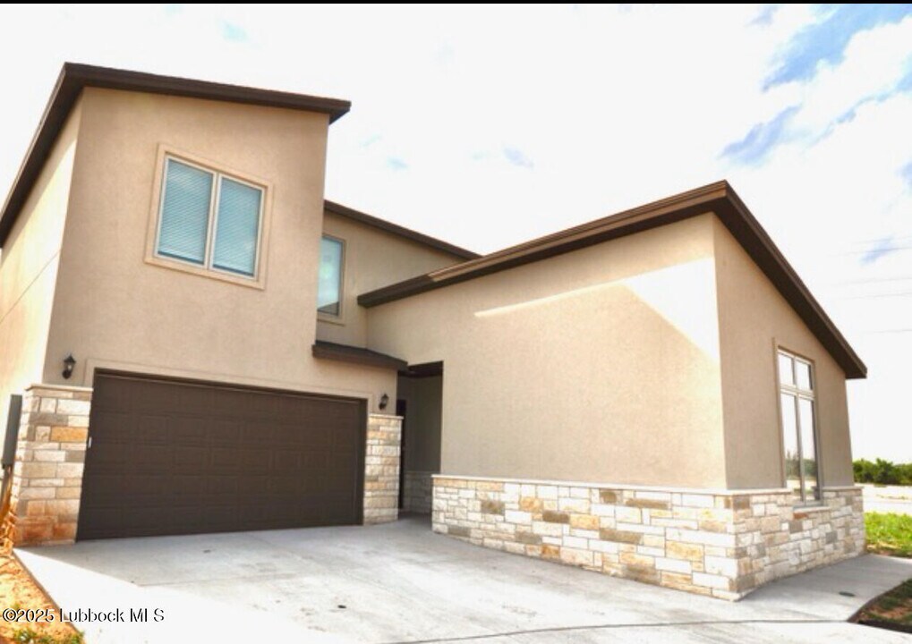 48 Wilshire Blvd in Lubbock, TX - Building Photo