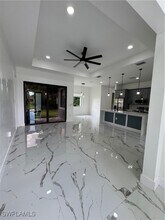 52 Unice Ave S in Lehigh Acres, FL - Foto de edificio - Building Photo