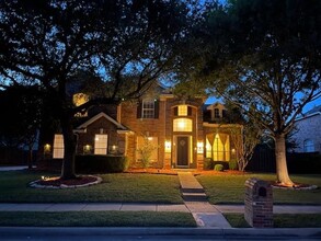 2004 Tennyson Dr in Flower Mound, TX - Building Photo - Building Photo