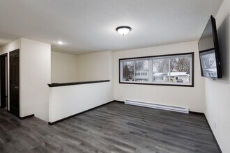 419 Campfire Dr, Unit 421 in West Salem, WI - Building Photo - Building Photo