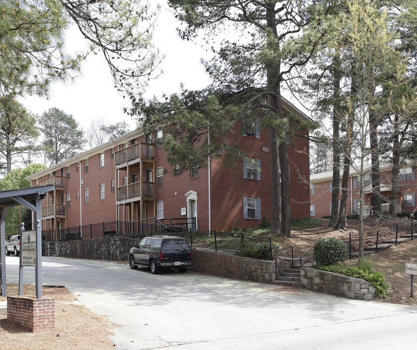 Delowe Village in Atlanta, GA - Building Photo