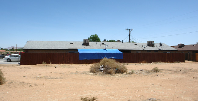 15415 Tonekai Rd in Apple Valley, CA - Building Photo - Building Photo