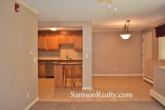 400 New River Rd in Lincoln, RI - Building Photo - Building Photo