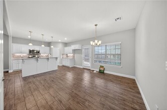 584 Quartz Wy in Springdale, AR - Building Photo - Building Photo