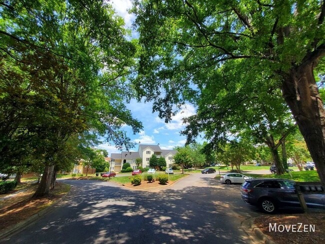 3200 Selwyn Farms Ln in Charlotte, NC - Building Photo - Building Photo