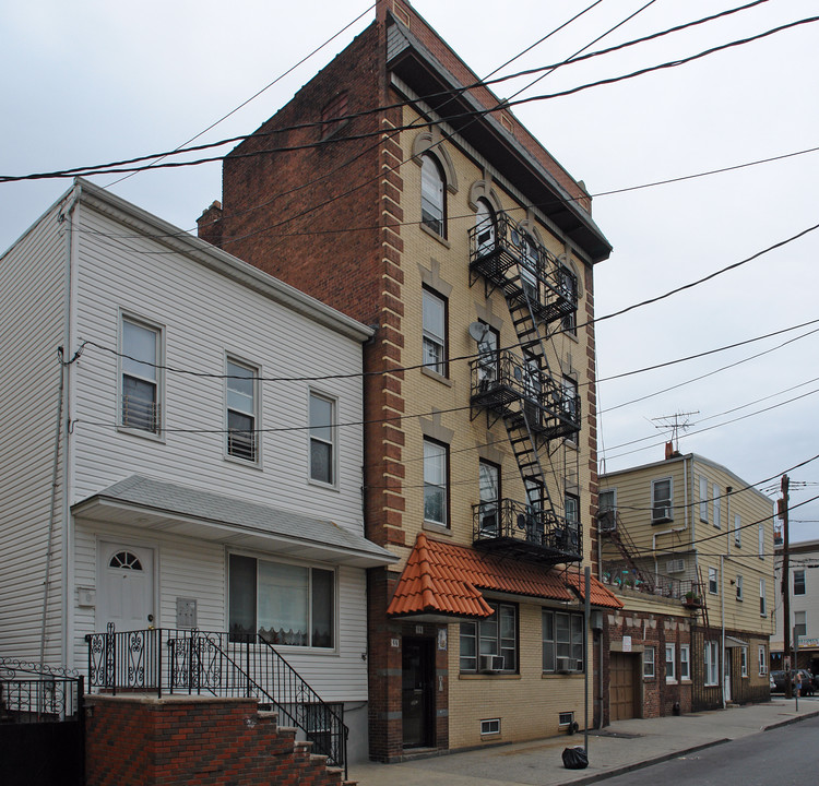 54 Monroe St in Newark, NJ - Foto de edificio