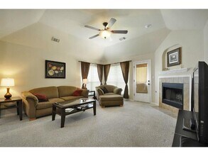 5009 Hibiscus Valley Dr in Austin, TX - Building Photo - Building Photo