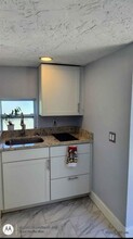 173 W 16th St in Riviera Beach, FL - Building Photo - Building Photo