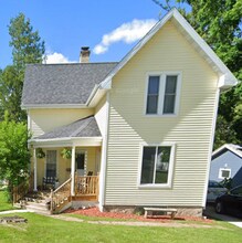 204 Edna St in Plymouth, WI - Building Photo - Building Photo