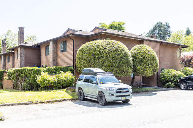 10620 151A St in Surrey, BC - Building Photo - Building Photo