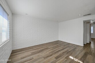 1234 N 36th St in Phoenix, AZ - Building Photo - Building Photo