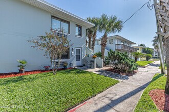 1907 First St in Neptune Beach, FL - Building Photo - Building Photo