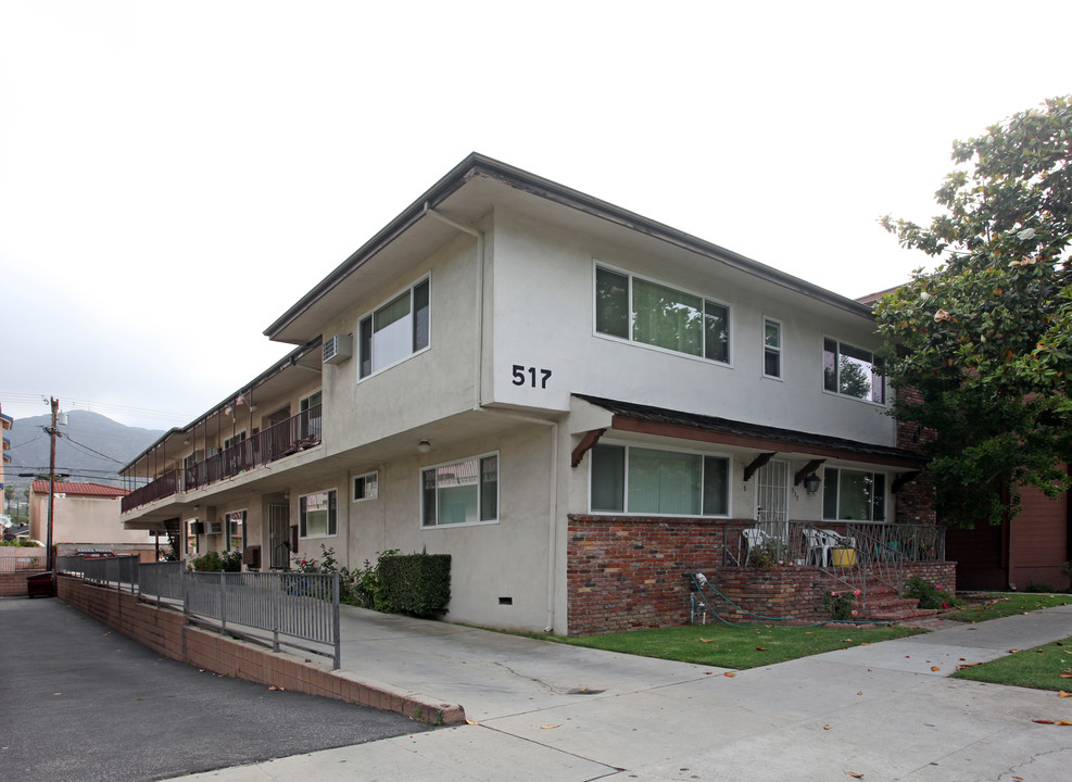 517 W Stocker St in Glendale, CA - Building Photo