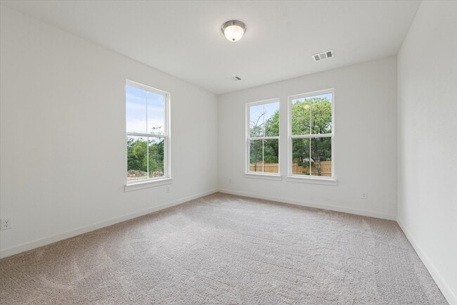 property at 1207 Chestnut Ct