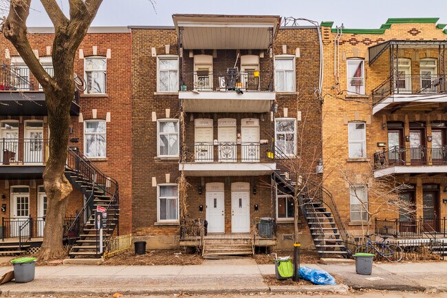 5299-5309 4E Av