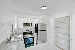 3398 NE 9th Dr in Homestead, FL - Building Photo