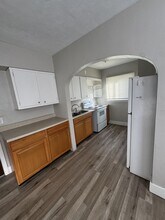 1944 Victoria Ave in Dayton, OH - Building Photo - Building Photo