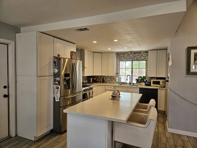 property at 40266 Ronar St