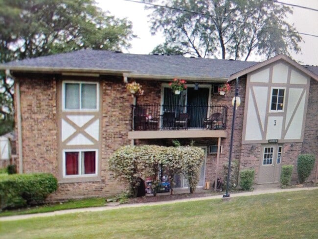 property at 16W515-16w579 79th St